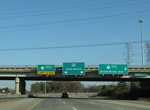 I-275 north at I-696/M-5 - Farmington Hills, MI