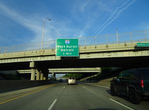 I-696 east at I-94 - Roseville, MI