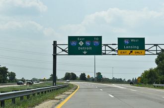 M-5 South at I-96/275/696 in Farmington Hills, MI