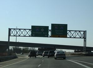 M-5 south at I-96/275/696 - Novi, MI