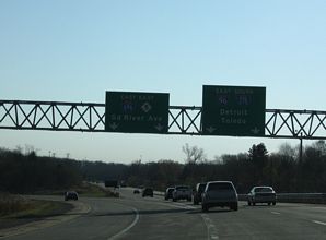 M-5 south at I-96/275/696 - Novi, MI