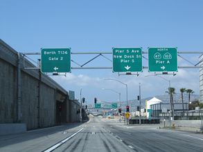 I-710 south at SR 47 - Terminal Island, CA