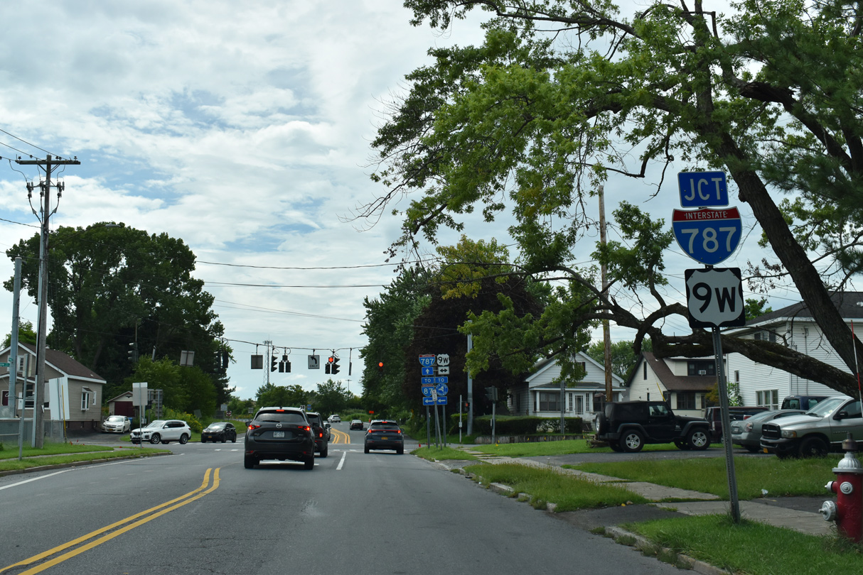 Hoffman Av south at I-787/US 9W - Albany, NY