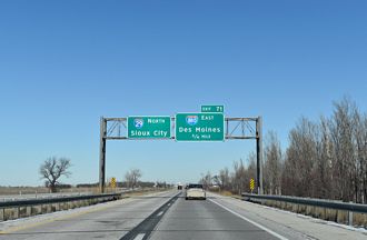 I-29 north at I-880 - Loveland, IA