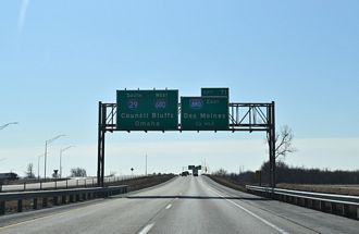 I-29 south at I-880 - Loveland, IA