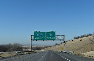 I-880 west at I-29 - Loveland, IA
