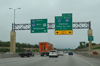 I-41/94 north at I-43/894 - Milwaukee, WI