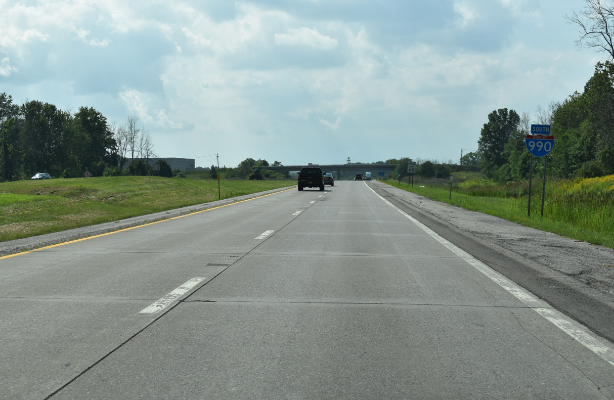 I-990 south at NY 263 - Amherst, NY