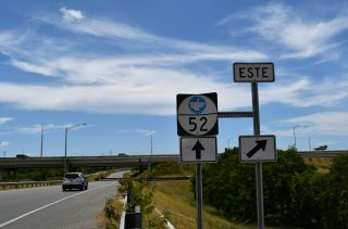 PR 9 south concludes with ramps for PR 2 east and PR 52/PRI-1 north