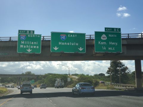 I-H1 east at I-H2 - Waipahu, HI