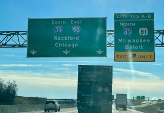 I-39/90 south at I-43/Wis 81 - Beloit, WI