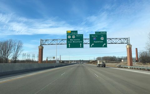 I-43 north at I-41/US 41-141 - Green Bay, WI