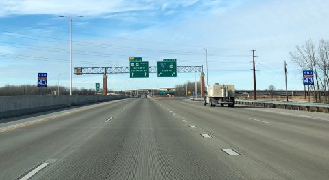 I-43 north at I-41/US 41-141 - Howard, WI