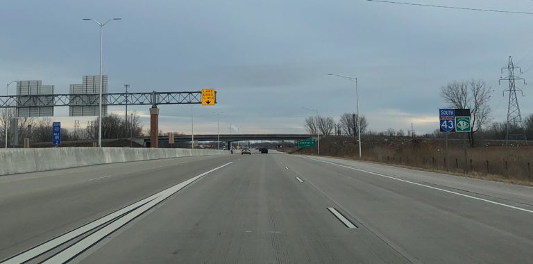 I-43 south at I-41/US 41 - Howard, WI