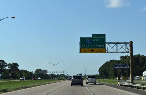 I-49 south ahead of Exit 1 B for I-10 west to Lake Charles, LA