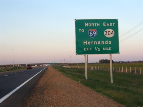 US 61 north at MS 304 - Tunica County