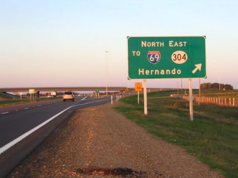 US 61 north at MS 304 - Tunica County