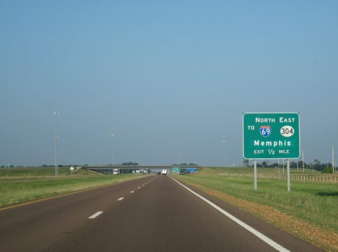 US 61 south at MS 304 - Tunica County