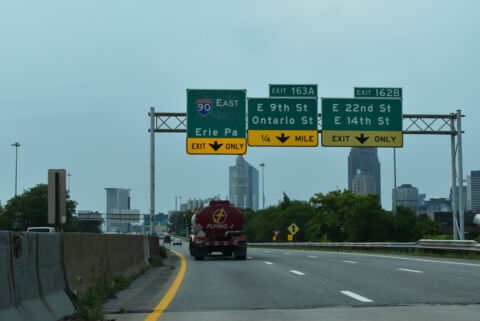 I-77 advances north to E 14th/22nd Streets and I-90 in Cleveland