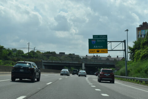 I-90 advances west to I-77 south in Cleveland, OH