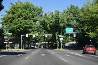 OR 99/126 Business north at I-105/OR 126 east in Eugene, Oregon