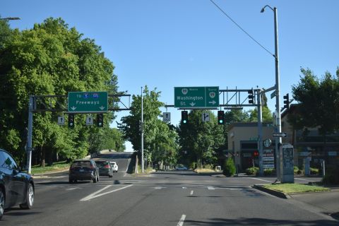 Washington St north at I-105 and OR 99 in Eugene