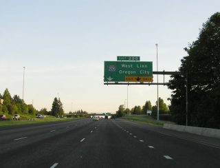 I-5 south ahead of I-205 in Tualatin, OR prior to expansion