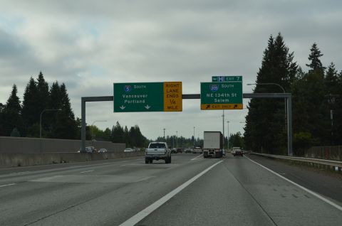 Two lanes part ways from I-5 south for I-205 around Portland, Oregon