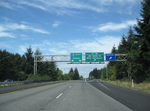 I-205 north at NE 134th St in 2009
