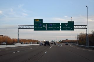 I-40 meets SR 204 one mile north of I-240 in Memphis, Tennessee