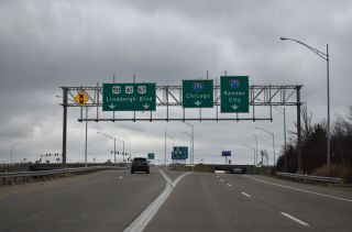 Exit 197 partitions for U.S. 50/61/67 and the distributor roadway to I-255/270