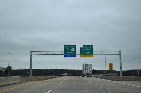 I-269 south at I-55/69 - Hernando, MS