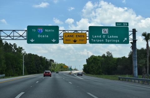 Traffic partitions on I-275 north for SR 56 to Wesley Chapel, FL