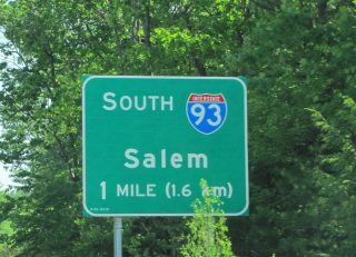 I-293/Everett Tpk north at I-93 - Hooksett, NH