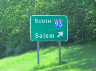 I-293/Everett Tpk north at I-93 - Hooksett, NH