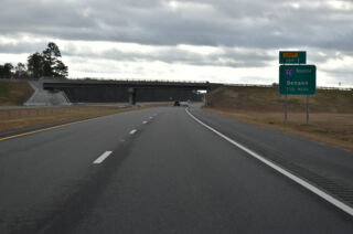 One mile ahead of I-95 on I-295 south at Leeper Road.