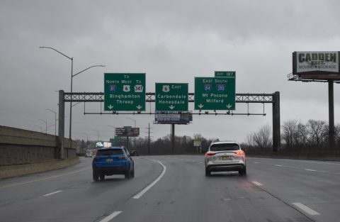 I-81 north at I-84-380/US 6 - Dunmore, PA
