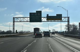 I-380/U.S. 218 south at Exit 72 for San Marnan Dr in Waterloo, IA