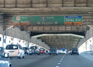 I-405/U.S. 30 north across the Fremont Bridge in 2015