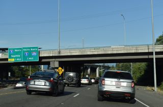 Ramps from Airport Expwy tie into SR 518 one mile from I-5/405 at SeaTac, WA