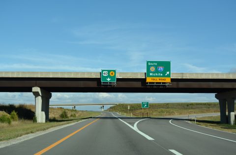 I-70/US 40 east at I-470/Kansas Tpk - Topeka