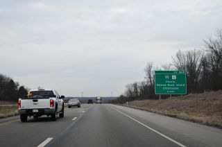 I-474 heads two miles north from Bellevue to I-74/IL 6