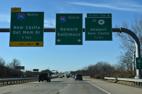 I-495 advances southwest to I-95/295 near Newport, DE.
