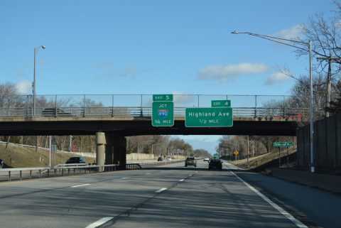 I-590 north ahead of Highland Avenue in Brighton, NY.