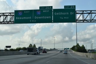 IH 610 south at IH 10/US 90 - Houston, TX