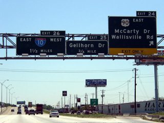 IH 610 south at US 90A - 2003