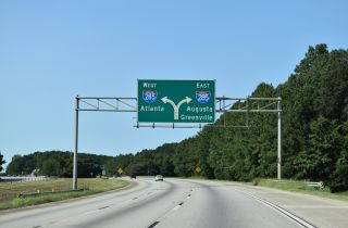 Replaced diagrammatic sign for I-285 on I-675 north