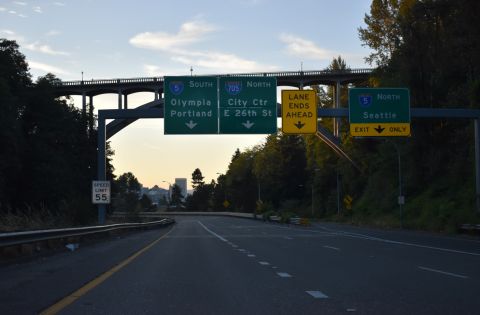 SR 7 north passes under E 34th St at the exit for I-5 north in Tacoma, WA