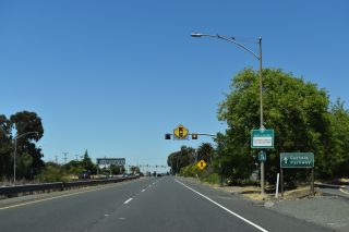 I-780 west transitions onto Curtola Parkway